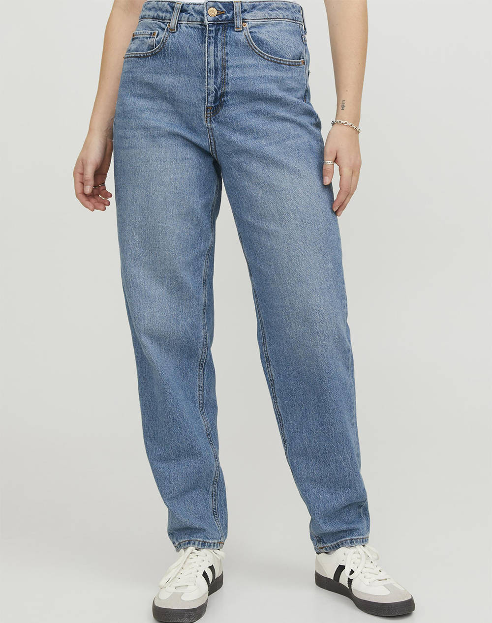 Jjxx Jxlisbon Mom Hw Jeans C4046 Dnm Noos Γυναικα Ρουχα Παντελονια Jean/5P/Cargo Denimlightblue Βαμβακιμε Ελασταν 12236405 Light Blue Denim