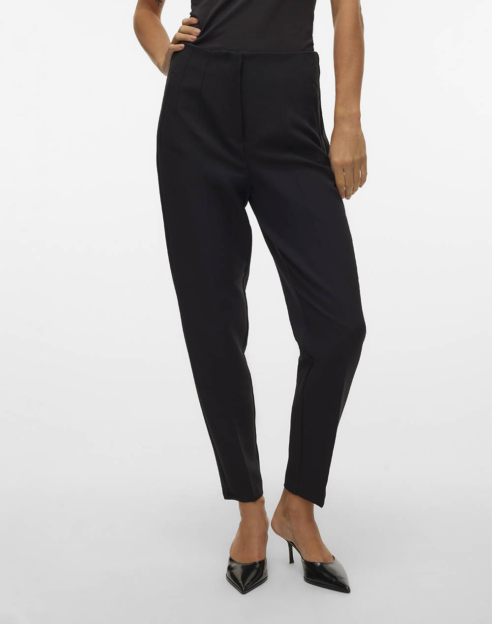 Vero Moda Vmlina Hw Tapered Pant Noos Women Clothes Trousers Fabric Trousers Black Elastic,Synthetic 10309140 Black Female Fabric Trousers Black