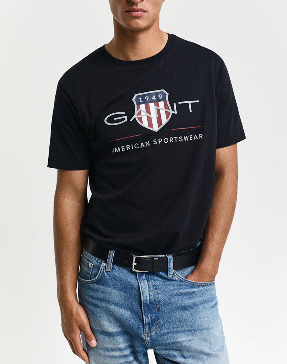 Gant Reg Archive Shield Ss T Shirt Men Clothes T Shirts & Sweatshirts T Shirts Black Cotton 3G2003199 5 Male T-Shirts Black