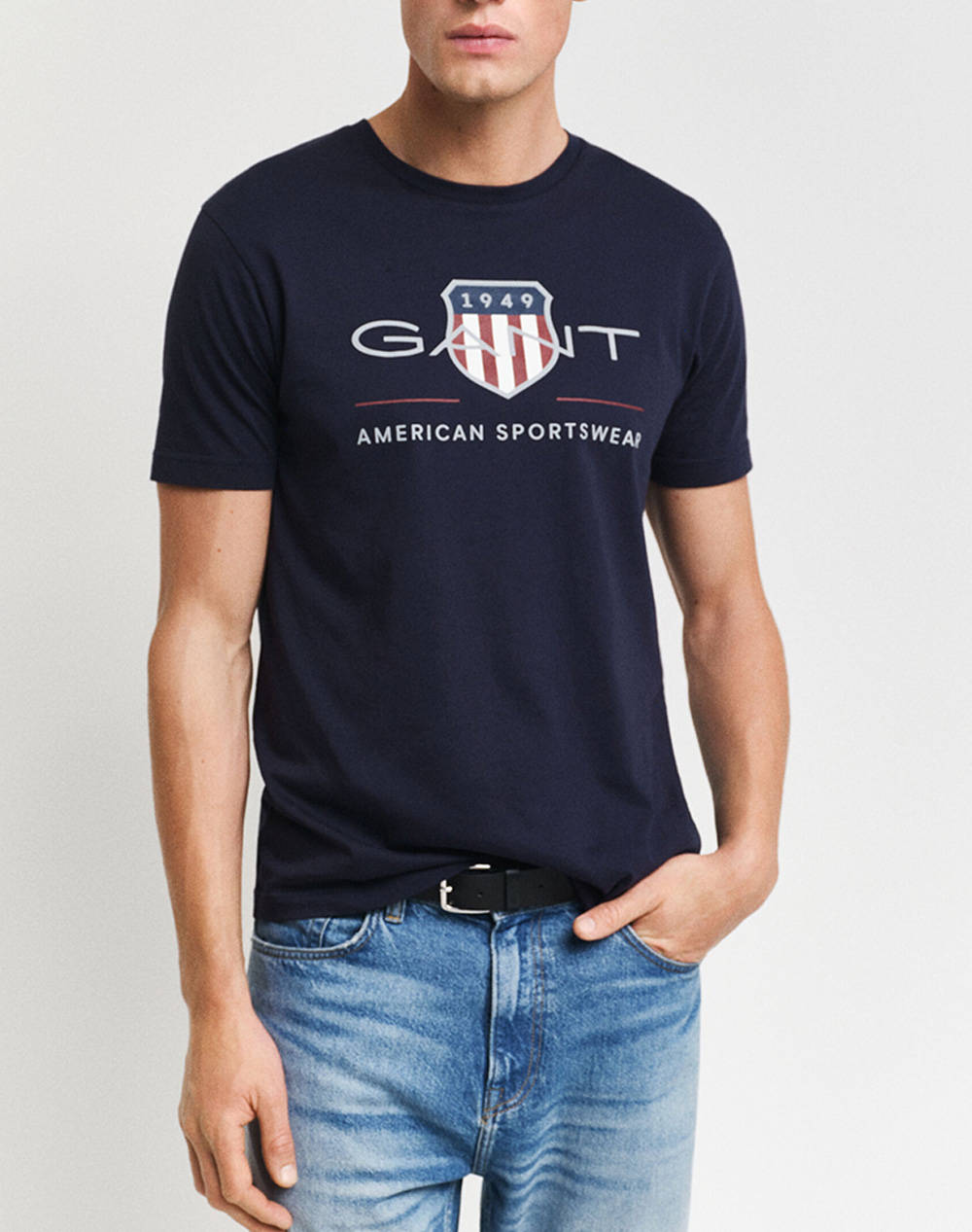 Gant Reg Archive Shield Ss T Shirt Men Clothes T Shirts & Sweatshirts T Shirts Darkblue Cotton 3G2003199 433 Male T-Shirts Blue