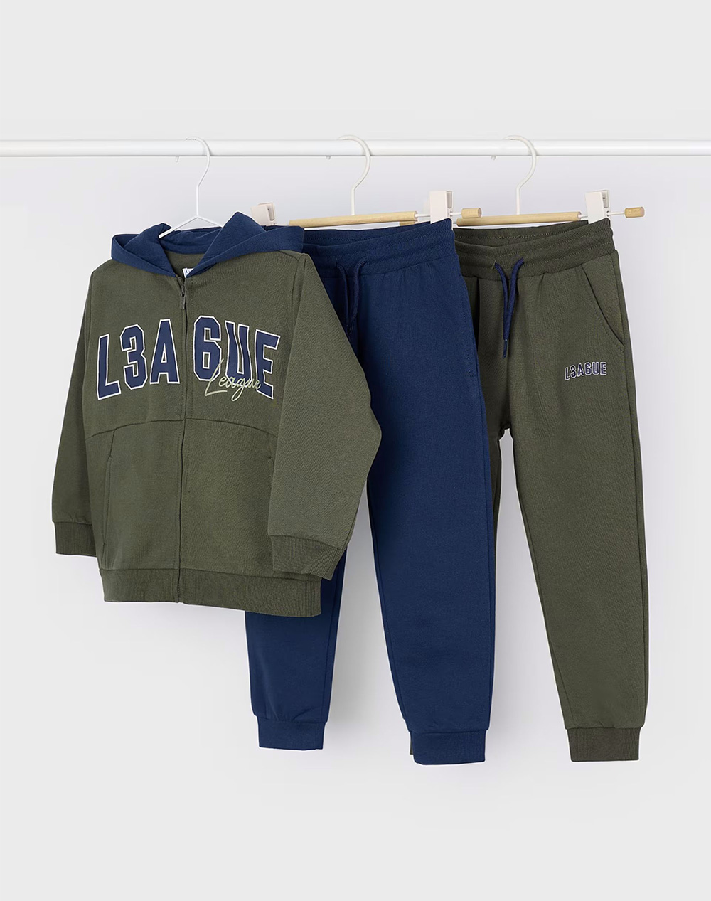 Mayoral Φορμα Φουτερ 2 Παντελον Βασικ Παιδι Αγορι Ρουχα Σετ Olive Βαμβακιμε Ελαστανσυνθετικο 00907 063 Γιά Αγόρι