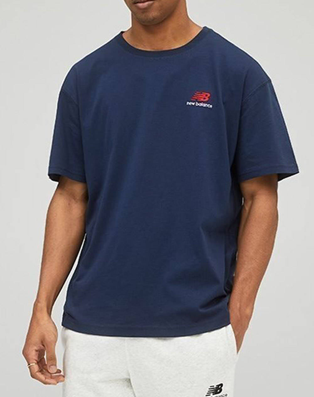 New Balance T Shirt Nb Essentials Uni Ssentials Tee Men Clothes T Shirts & Sweatshirts T Shirts Navyblue Cotton Ut21503 Ngo Male T-Shirts Blue