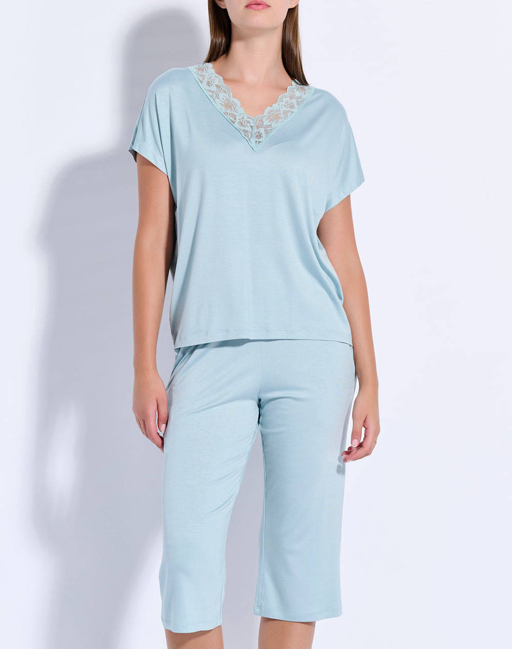 Jeannette Lace Capri Pyjamas Lace Women Homewear Pyjamas Mintgreen Viscose,Elastic J8021 Μεντα Female Pyjamas Green