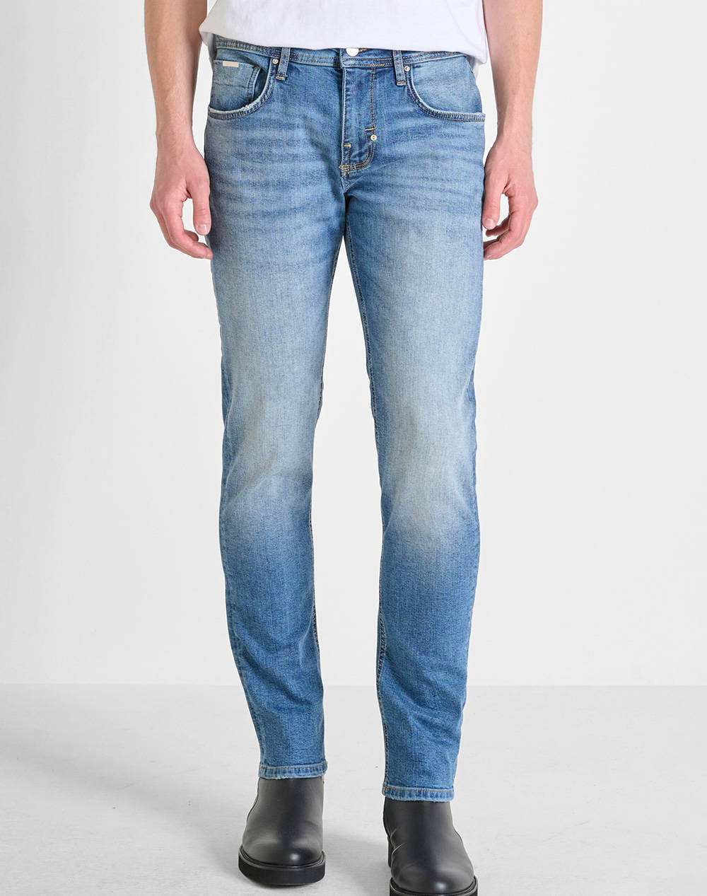 Antony Morato Mmdt00282Fa7505911W02057 Min Of 12 Jeans Kurt Comfort Tapered Fit In Iconic Basic Blue Denim Pants Men''S Men Clothes Trousers Jeans