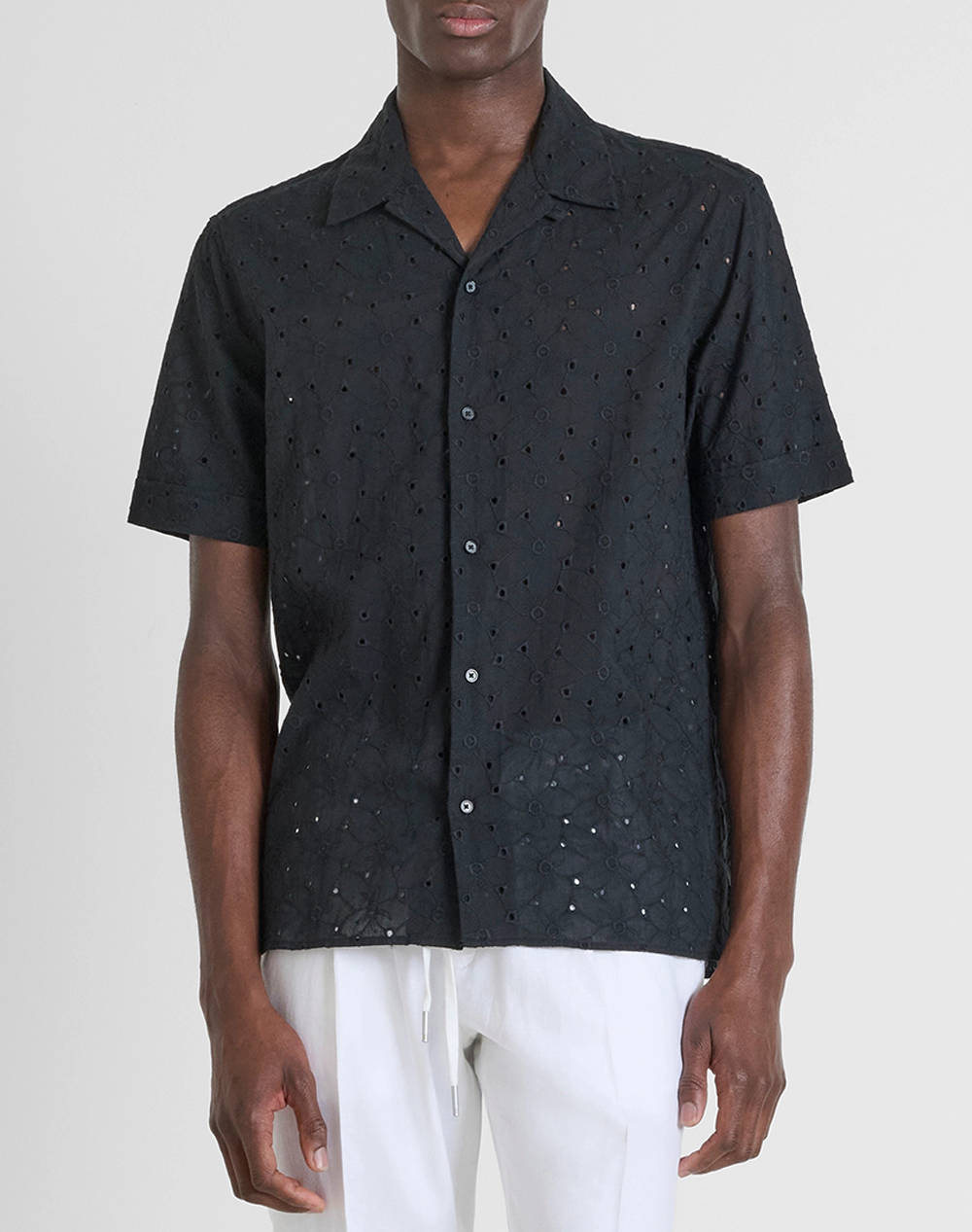 Antony Morato Mmss00189Fa440059 Min Of 6 Shirt Honolulu Relaxed Straight Fit In Embroidered Popeline Cotton Fabric With Logoed Metal Badge T Shirt Men