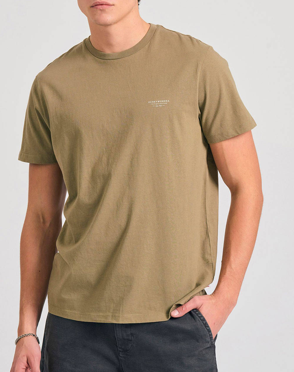 Funky Buddha Men''S Basic Short Sleeve T Shirt Men Clothes T Shirts & Sweatshirts T Shirts Sandybrown Cotton Fbm011 001 04 Oregano Male T-Shirts Brown