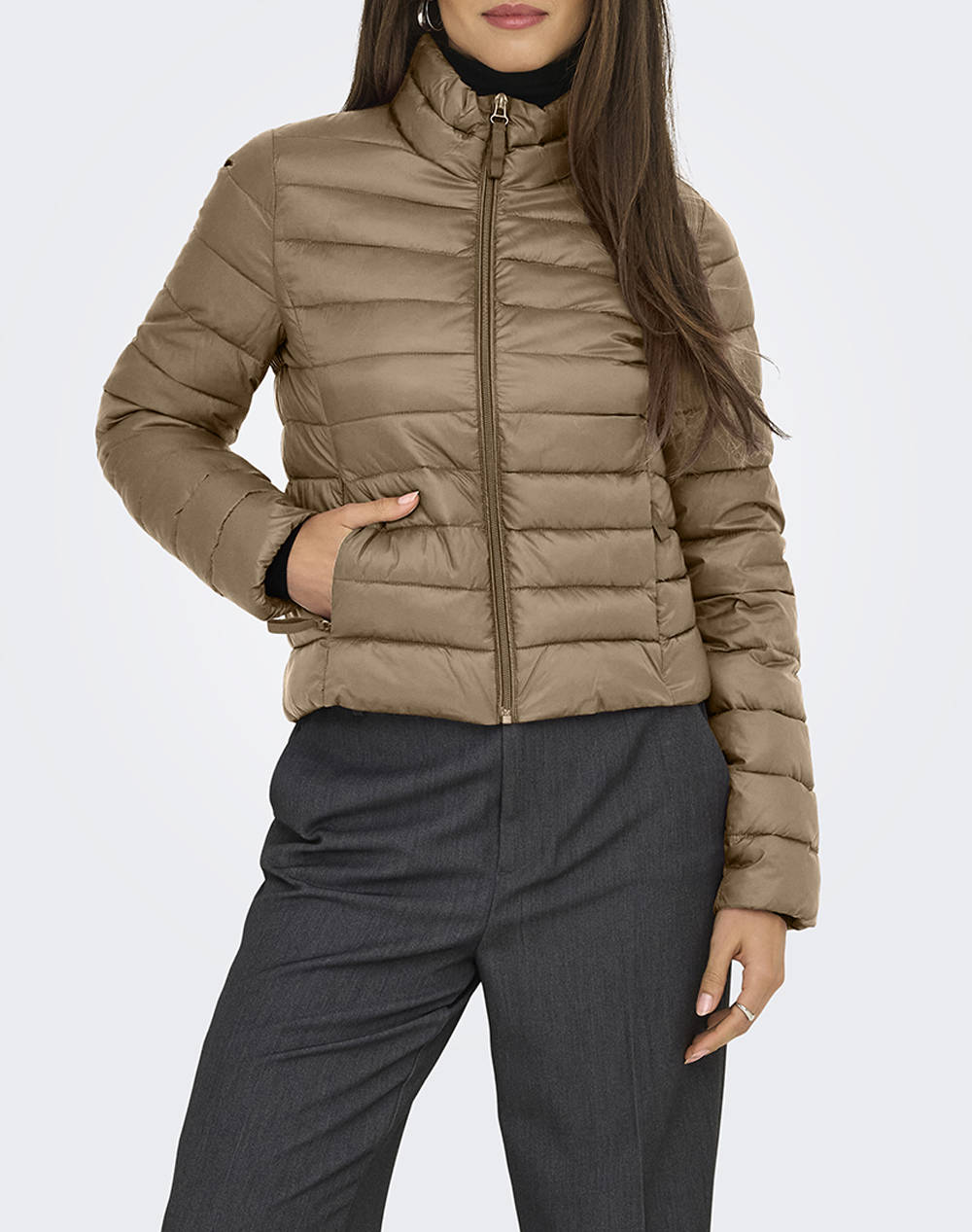 Only Onltahia Lw Quilted Jacket Otw Noos Women Clothes Outerwear Outerwear Jackets Sandybrown Synthetic 15351967 Cocoa Créme Female Jackets Brown