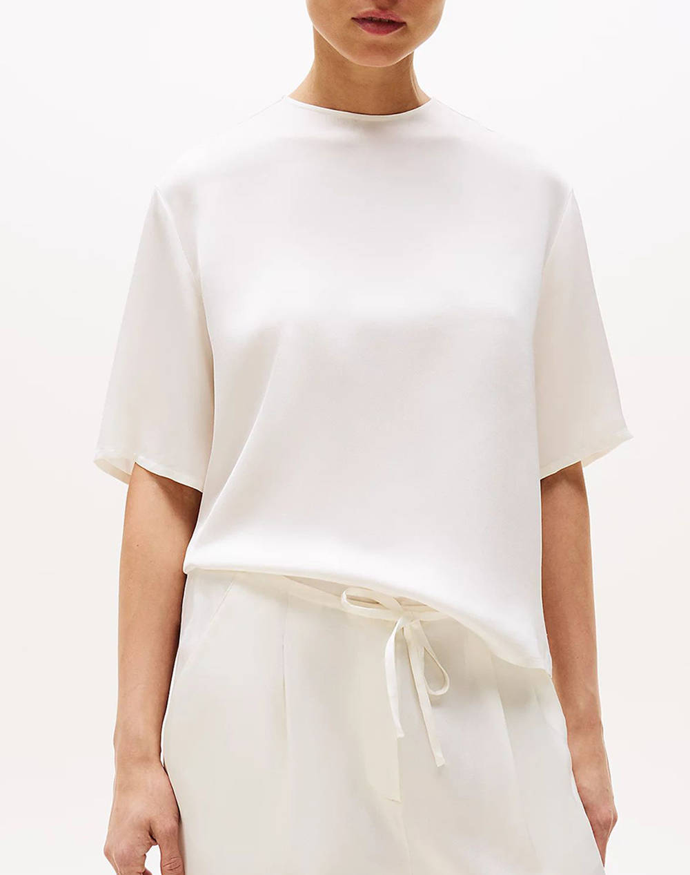 Tommy Hilfiger Sateen C Neck Relaxed T Shirt Women Clothes Tops T Shirts Ivory Viscose Ww0Ww45900 Ya8 Female T-Shirts