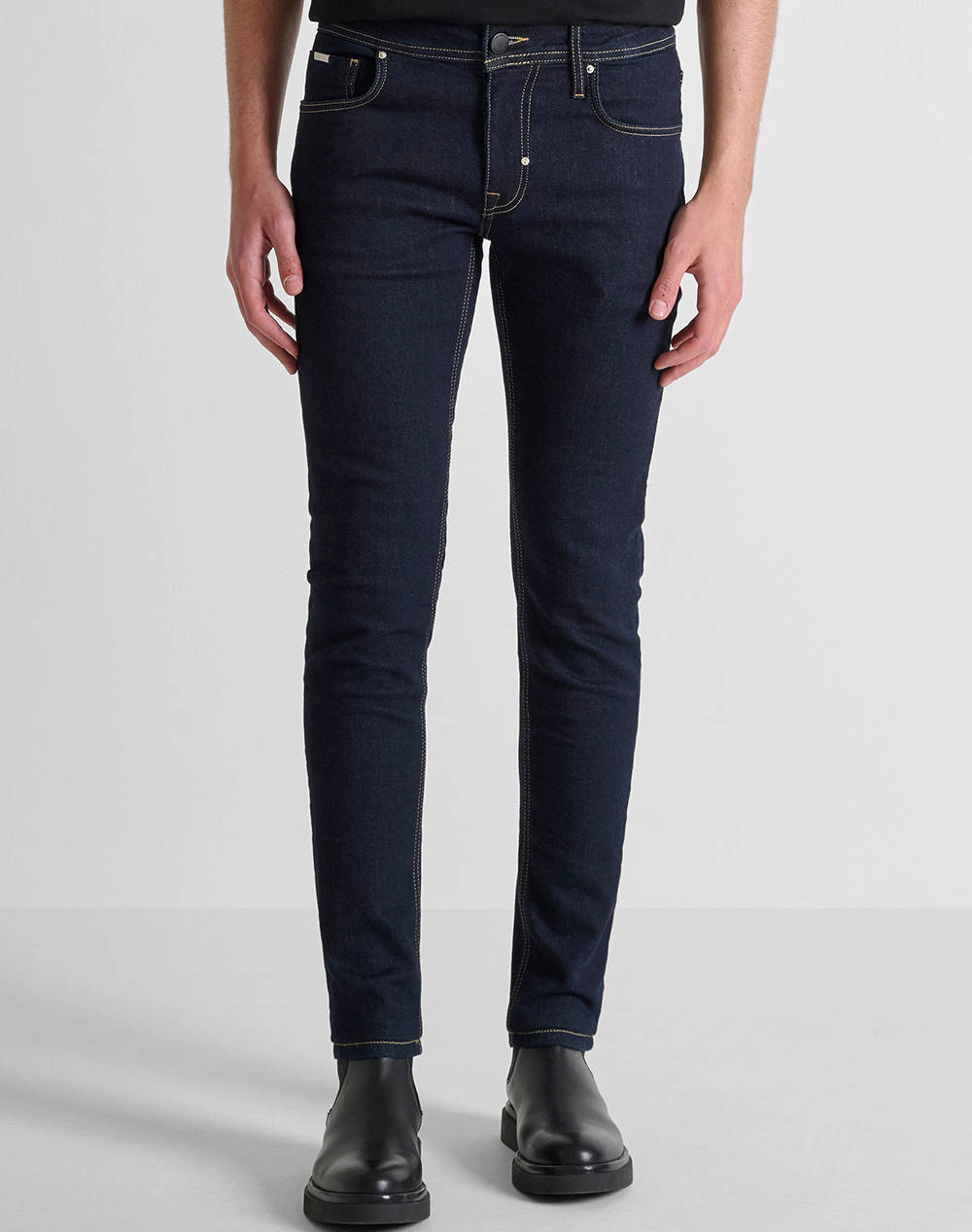 Antony Morato Mmdt00241Fa7505111W01907 Min Of 12 Jeans Ozzy Tapered Fit In Iconic Basic Blue Denim Men''S Trousers Men Clothes Trousers Jeans Denim