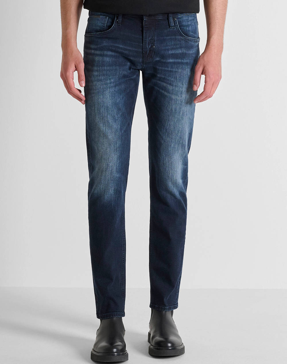 Antony Morato Mmdt00282Fa7506011W02123 Min Of 10 Jeans Kurt Comfort Tapered Fit In Iconic Blue Od Denim Men''S Trousers Men Clothes Trousers Jeans