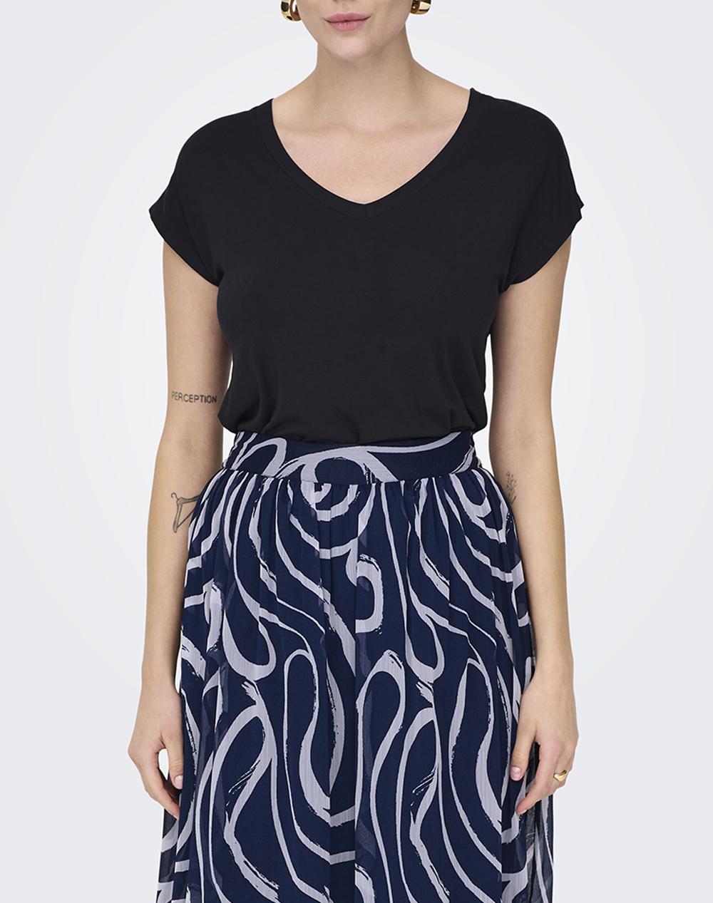 Only Onlrilla S/S V Neck Top Jrs Γυναικα Ρουχα Μπλουζες Τ Shirt Black Βισκοζμε Ελασταν 15315776 Black