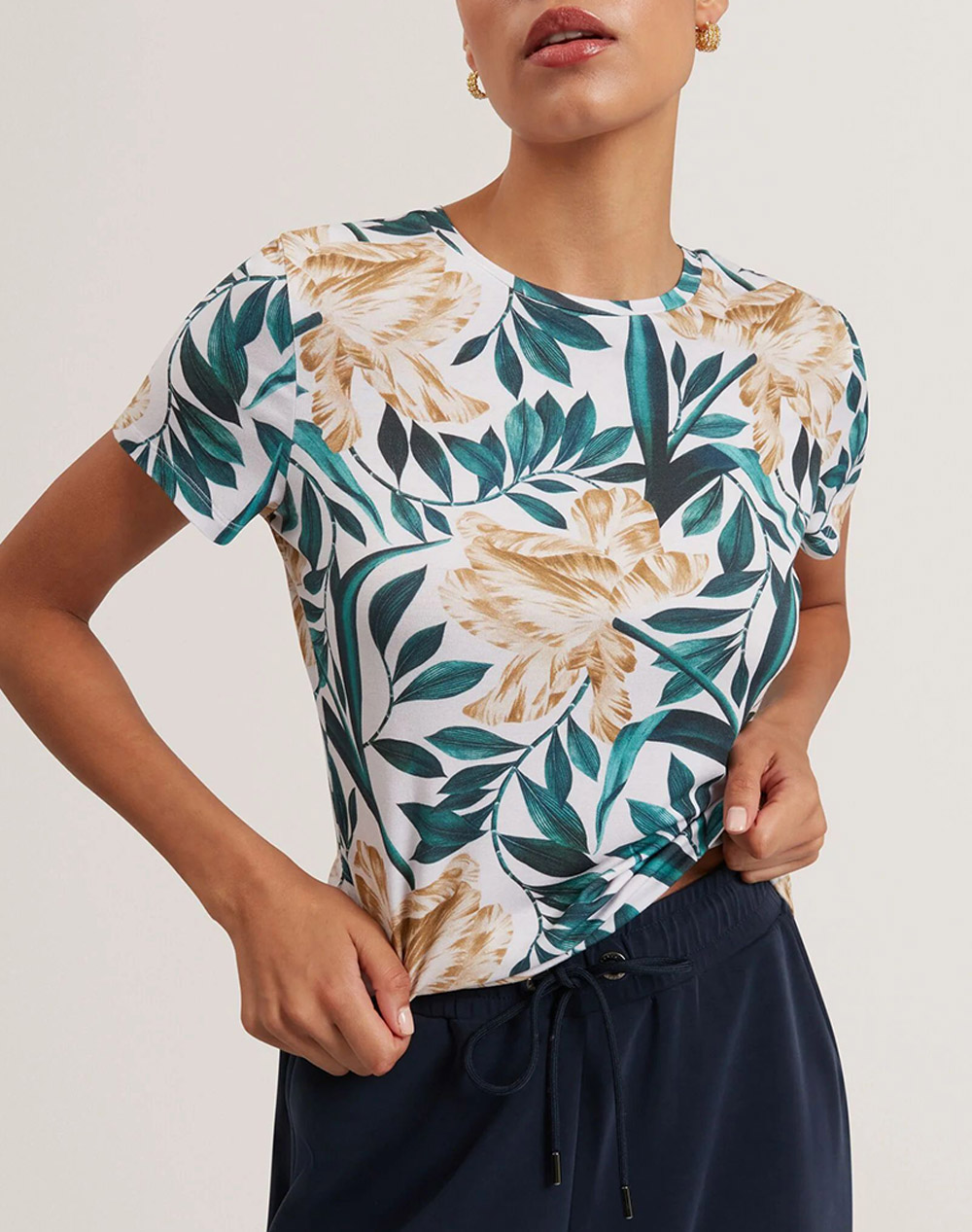 Ted Baker Selley Printed Fitted Tee Γυναικα Ρουχα Μπλουζες Τ Shirt Cream Βισκοζμε Ελασταν 283105 Cream