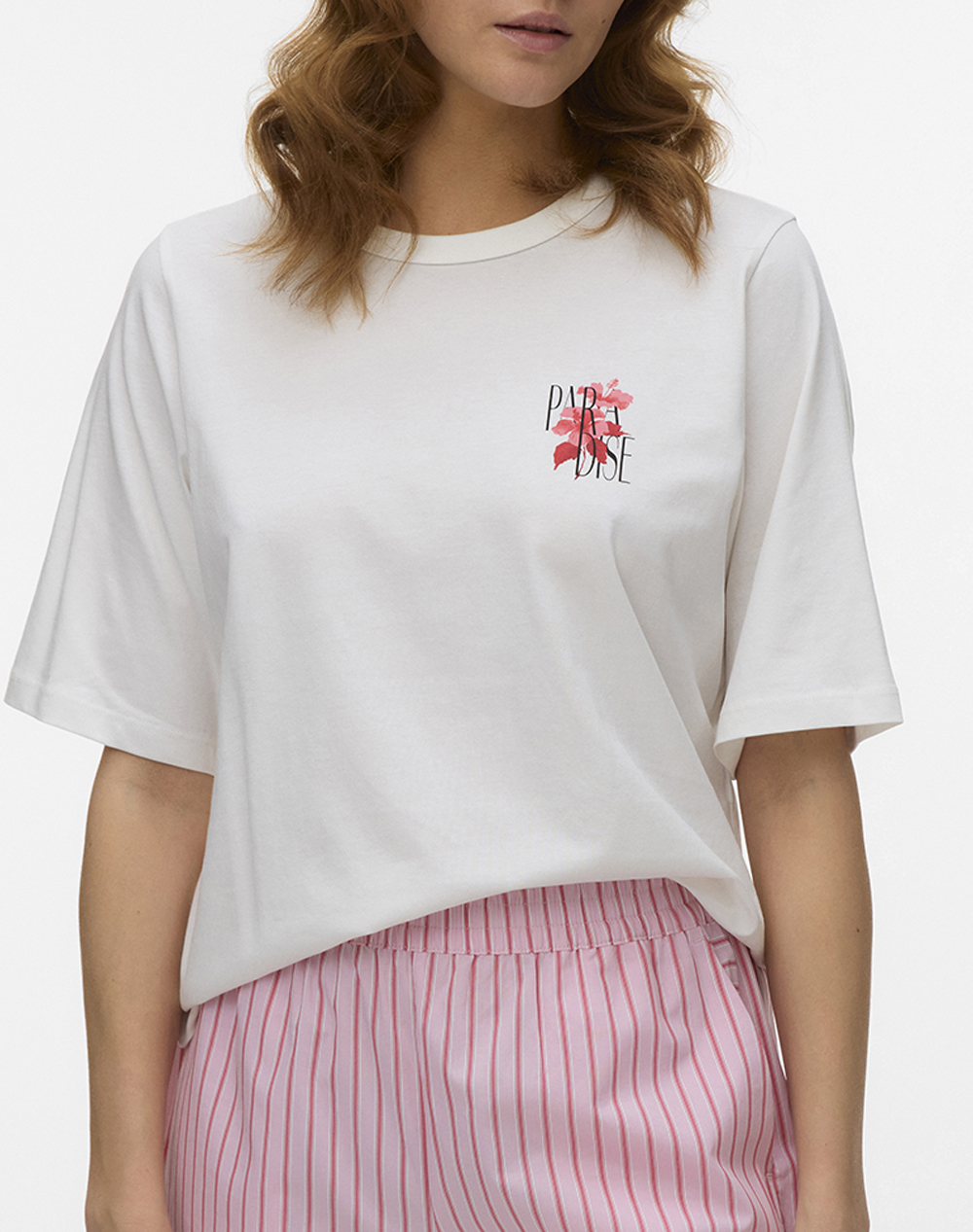Vero Moda Vmnaomi Tova Ss Top Box Jrs Γυναικα Ρουχα Μπλουζες Τ Shirt Offwhite Βαμβακι 10341950 Snow Whitehibiscous Paradise