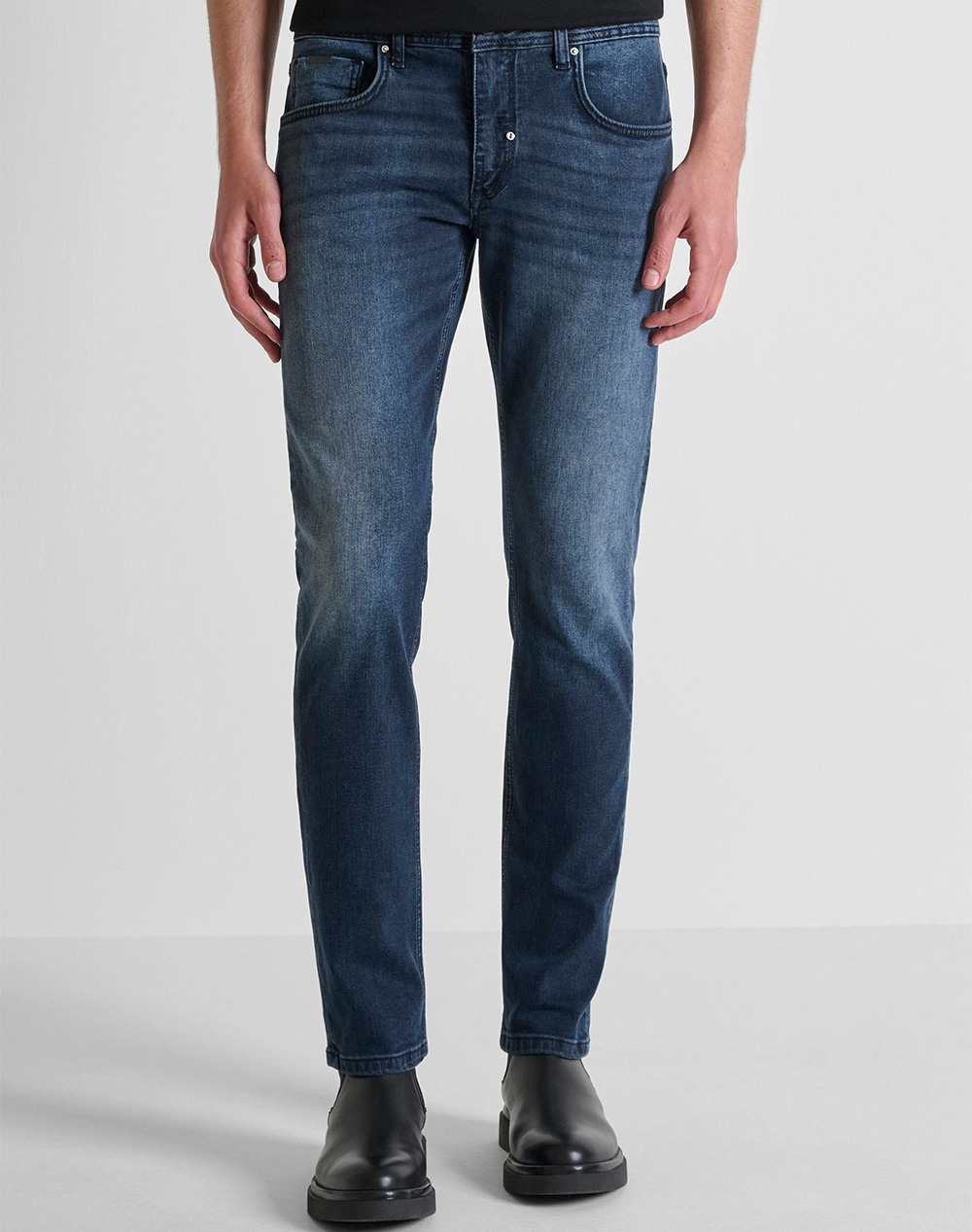 Antony Morato Mmdt00282fa750637 Min Of 8 Jeans Kurt Comfort Tapered Fit In Iconic Blue Black Denim Παντελονι Ανδρικο Ανδρας Ρουχα Παντελονια Jeans -
