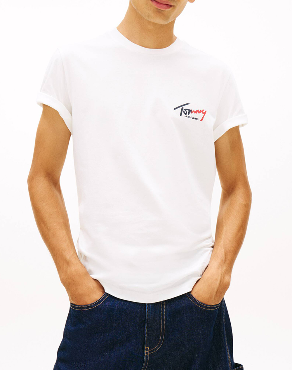Tommy Jeans Tjm Slim Sign Chest Ss Tee Ext Ανδρας Ρουχα Μπλουζες T Shirt Offwhite Βαμβακι Dm0Dm22538 Ybl